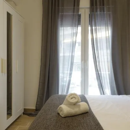 Apartment Cozy In Neos Kosmos By Zain Athens